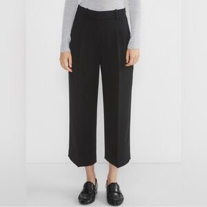 Aritzia Effortless Pant Cropped - Size 2